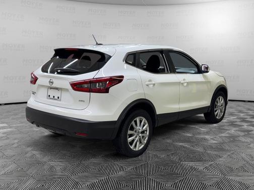 Glacier White 2022 Nissan Rogue Sport S