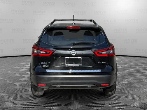 2022 Nissan Rogue Sport SL