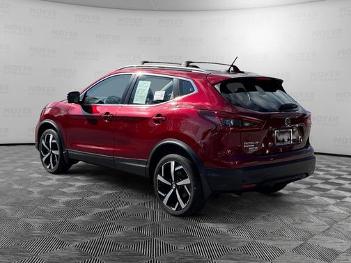 2022 Nissan Rogue Sport SL