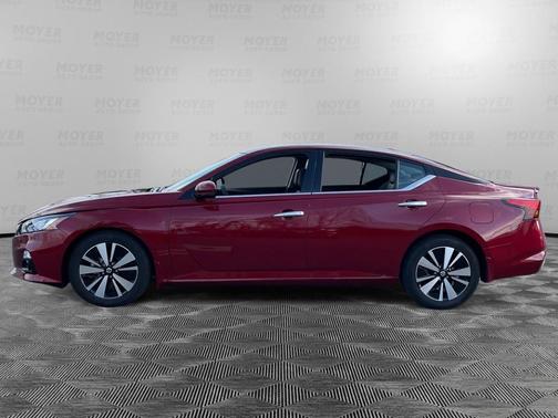 2022 Nissan Altima 2.5 SL