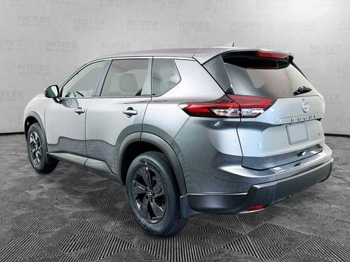 Gun Metallic 2026 Nissan Rogue SV