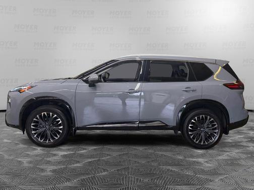 Boulder Gray Metallic 2024 Nissan Rogue Platinum