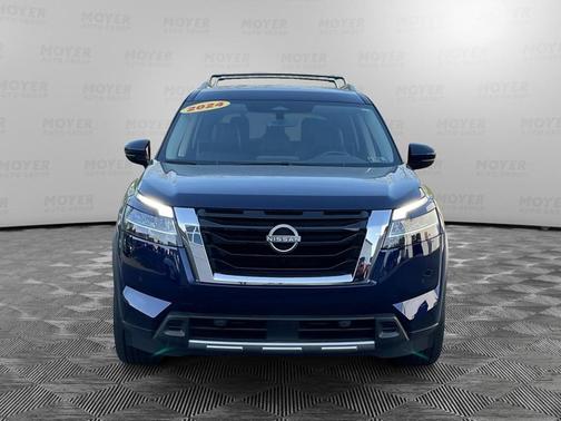 2024 Nissan Pathfinder SL