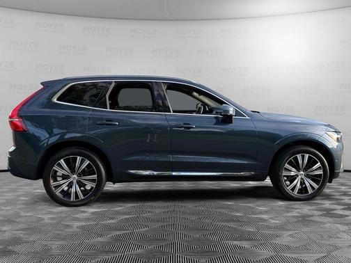 2022 Volvo XC60 B5 Inscription