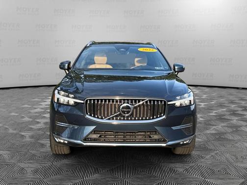 2022 Volvo XC60 B5 Inscription