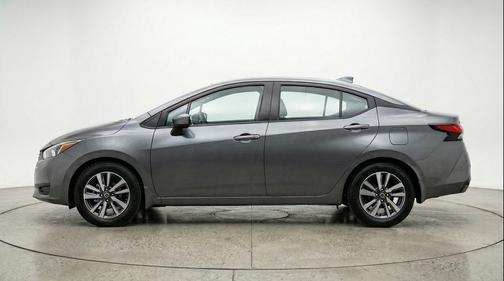 Gun Metallic 2025 Nissan Versa 1.6 SV