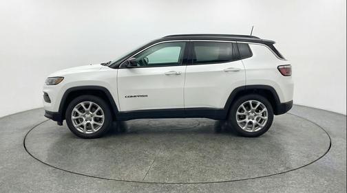 Bright White Clearcoat 2025 Jeep Compass Limited