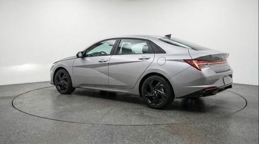 Fluid Metal 2026 Hyundai ELANTRA Sport