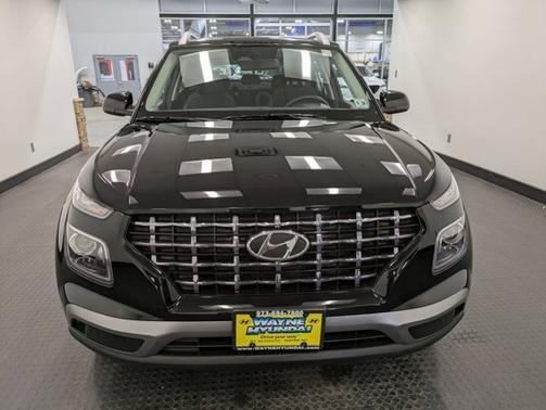 2023 Hyundai VENUE SEL