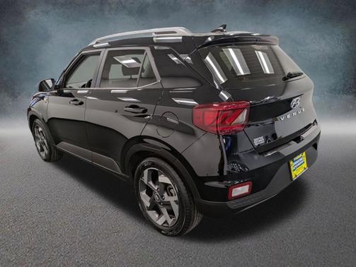 2021 Hyundai VENUE SEL