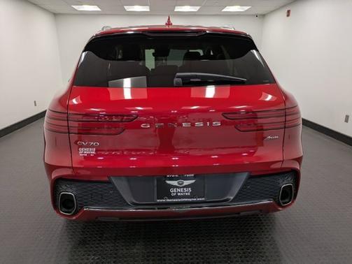 2022 Genesis GV70 2.5T