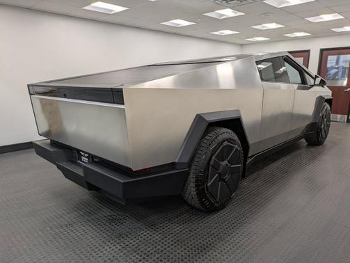 2024 Tesla Cybertruck Base