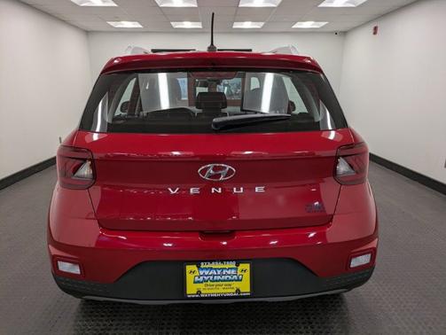 2023 Hyundai VENUE Limited