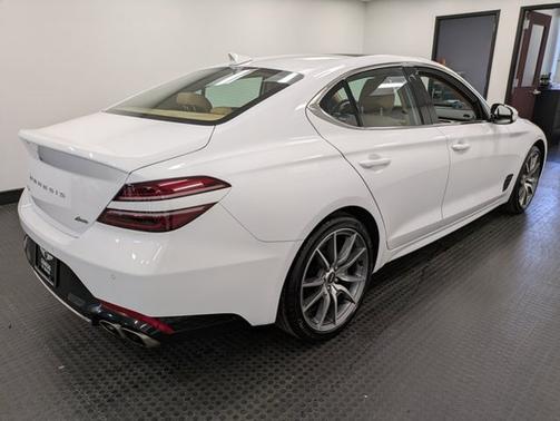 2022 Genesis G70 2.0T