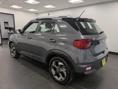 2024 Hyundai VENUE Limited