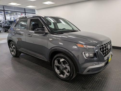 2024 Hyundai VENUE Limited