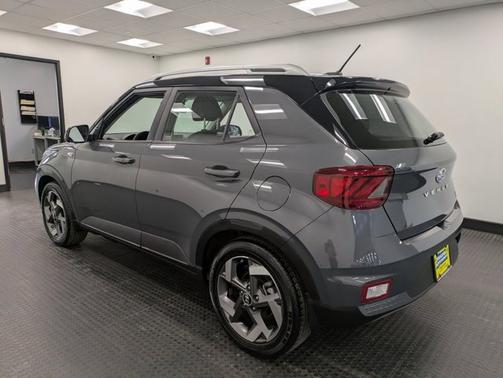 2024 Hyundai VENUE Limited