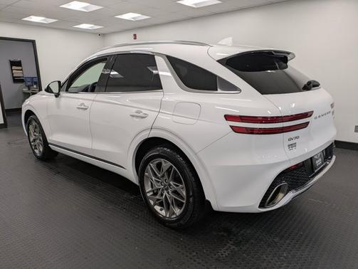 2023 Genesis GV70 2.5T