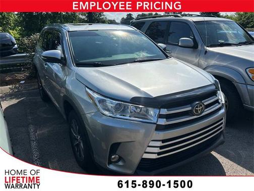 2019 Toyota Highlander SE