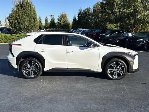 2024 Toyota bZ4X Limited