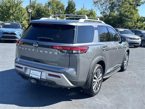 2022 Nissan Pathfinder Platinum 2WD