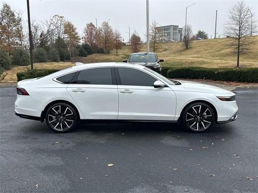 2025 Honda Accord Hybrid Touring