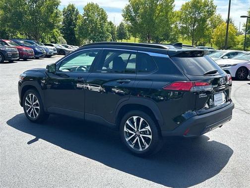 2023 Toyota Corolla Cross XLE