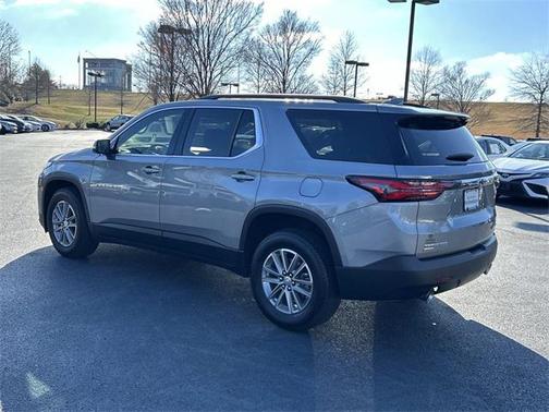 2024 Chevrolet Traverse LT Cloth