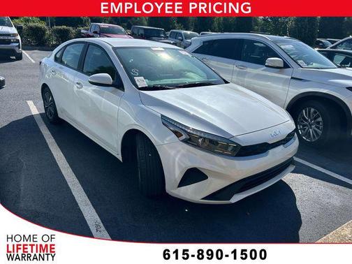 Snow White Pearl 2024 Kia Forte LXS