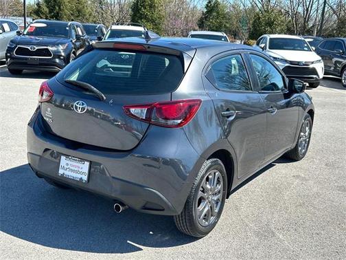 2020 Toyota Yaris Sedan LE