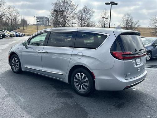2022 Chrysler Pacifica Hybrid Limited