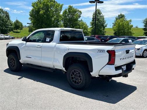 2025 Toyota Tacoma TRD PreRunner 4WD