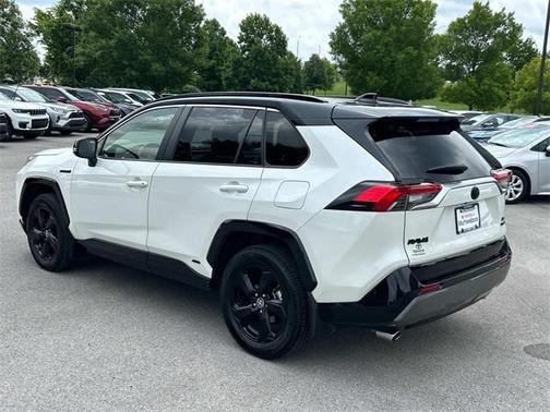 2021 Toyota RAV4 Hybrid SE