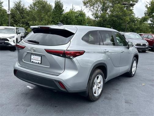 2023 Toyota Highlander LE