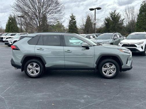 2023 Toyota RAV4 XLE