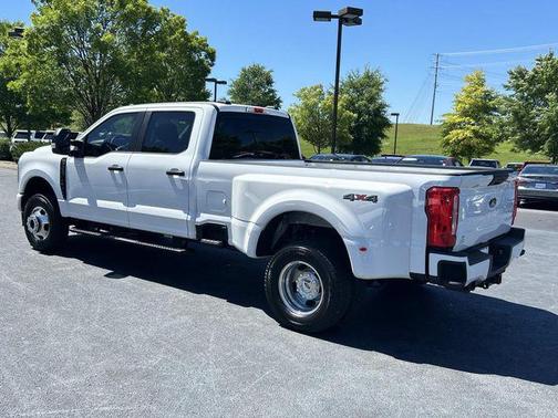 Oxford White 2026 Ford F-350 XL