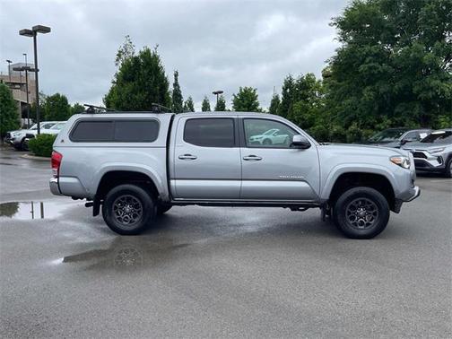 2017 Toyota Tacoma SR5