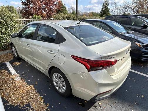 2019 Hyundai Accent SE