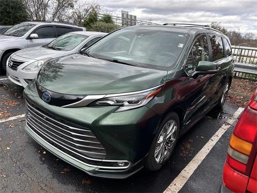 2021 Toyota Sienna Limited 7-Passenger