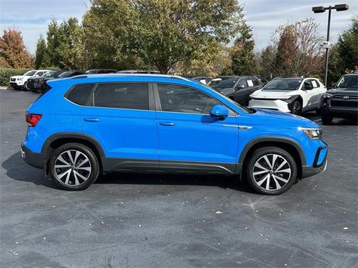 2023 Volkswagen Taos 1.5T SE