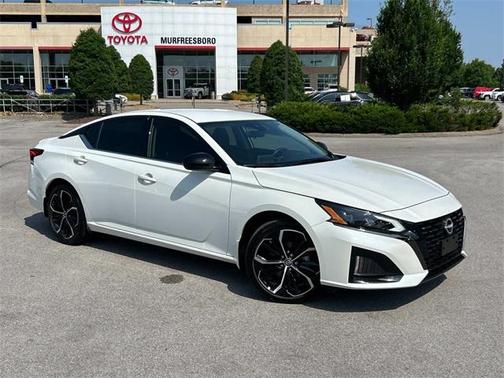 2023 Nissan Altima SR FWD