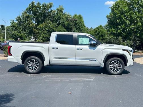 2025 Toyota Tundra Hybrid 1794 Edition