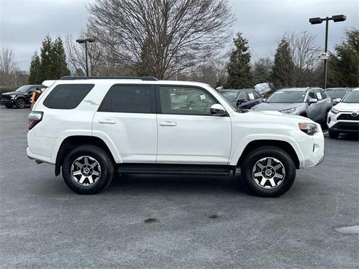 2024 Toyota 4Runner TRD Off Road