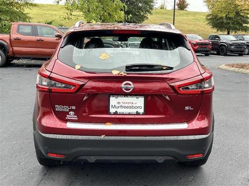 2022 Nissan Rogue Sport SL