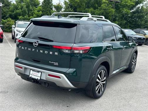 2023 Nissan Pathfinder Platinum 4WD