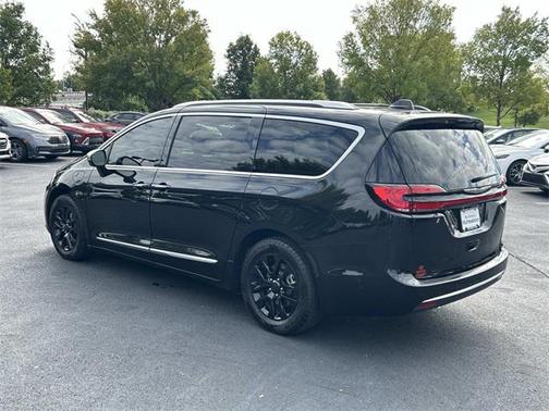2021 Chrysler Pacifica L
