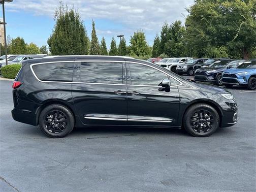 2021 Chrysler Pacifica L