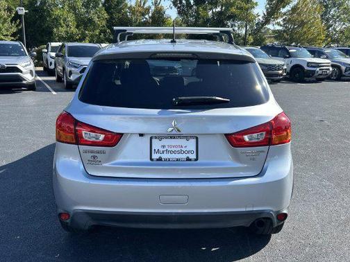 Cool Silver Metallic 2016 Mitsubishi Outlander Sport 2.4 SE