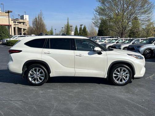 Blizzard Pearl 2021 Toyota Highlander Limited