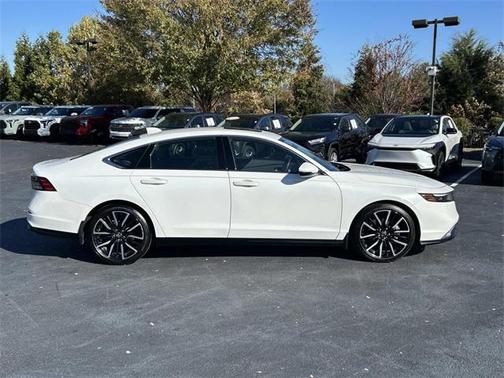 2023 Honda Accord Hybrid Touring